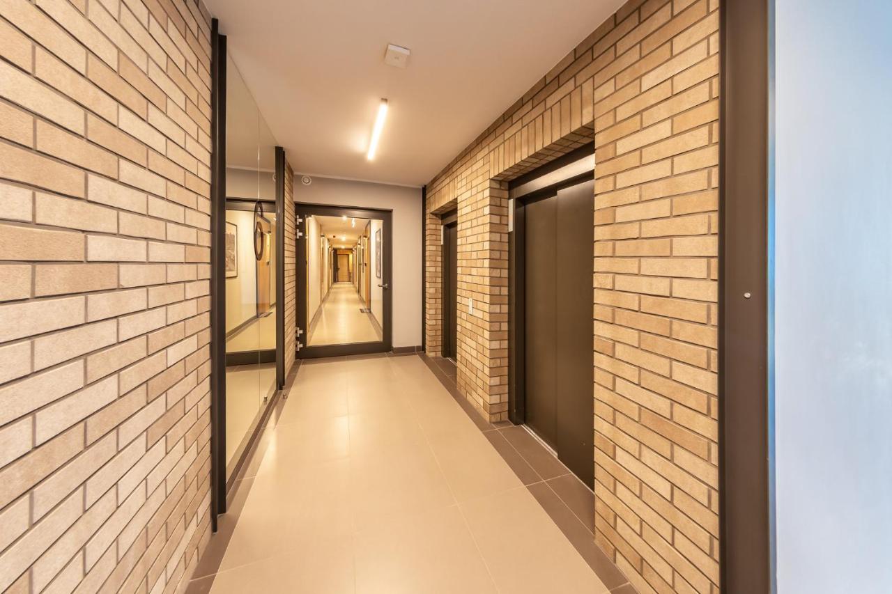 Apartamenty W Gdansku - Zajezdnia Wrzeszcz, Grudziadzka 4B Exterior photo